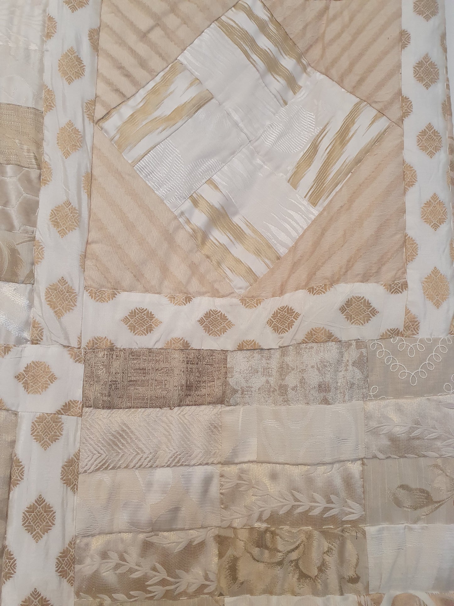 Maharini Quilt in Neutrals