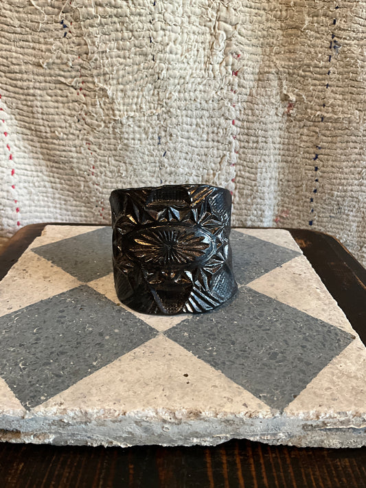 Cuff 3 by Gerda Goosen
