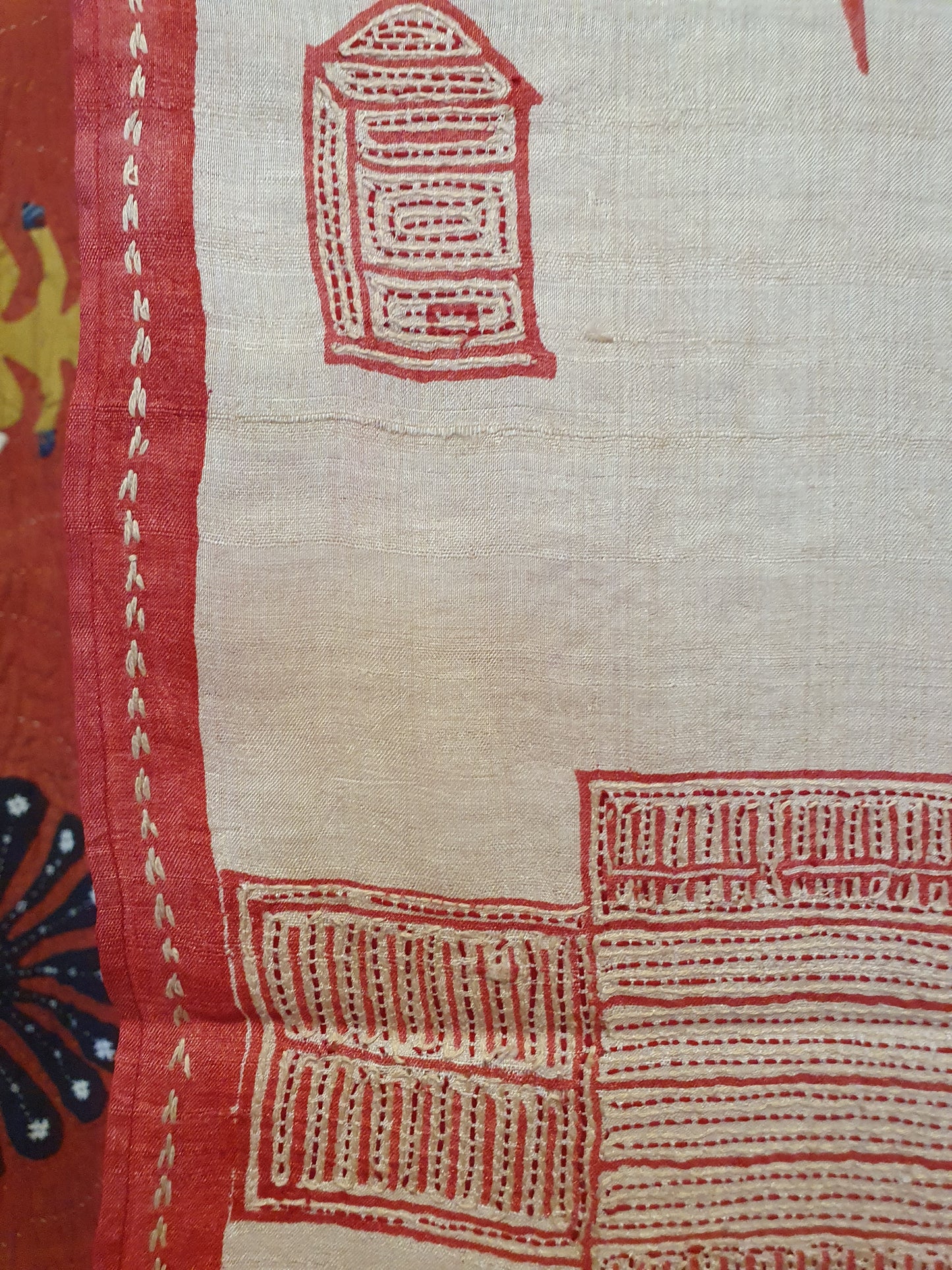 Silk scarf in cream with red motifs