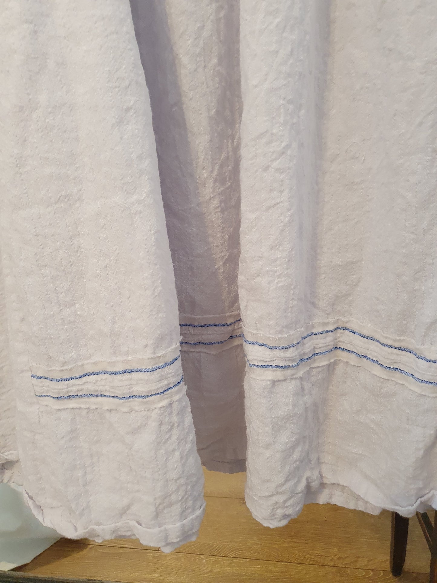 Willow dress in white linen